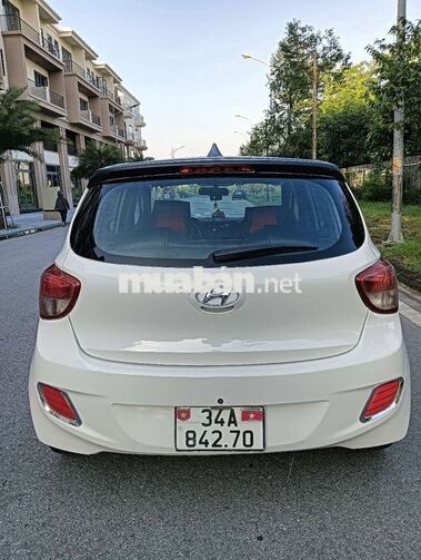 Hyundai Grand i10 Số sàn 5 chỗ Trắng