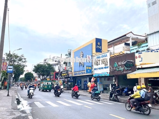 Mặt Tiền Âu Cơ 6m X 30m Nở Hậu - Gần Vòng Xoay Lê Đại Hành.