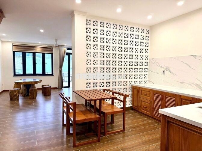 CHO THUÊ NHÀ Ở KINH DOANH 1 TRỆT 1 LẦU PHƯỜNG 7 GIÁ 10 TRIỆU/ THÁNG