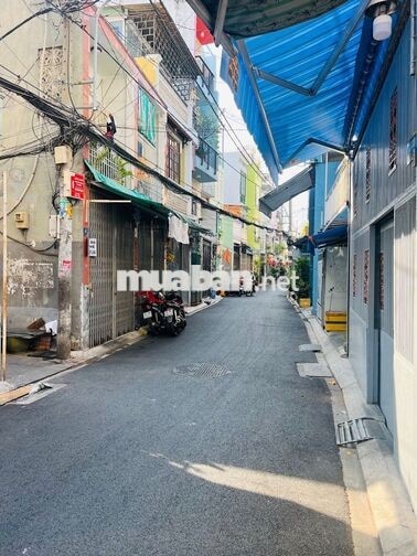 Nhà 3 tầng 60m2 ngang 4.4m gần công viên Tân Phước - giá 4.7 tỉ