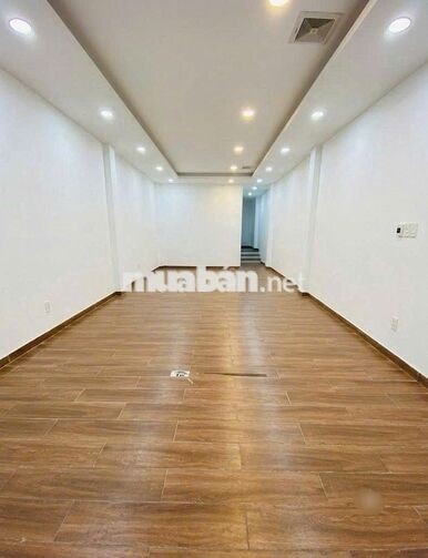 SIÊU PHẨM KHU BÀU CÁT- 133C Nguyễn Hồng Đào, TB- 5x18m, 4 Tầng, 360m2
