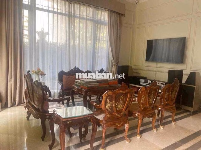 Biệt Thự 2MT Phú Mỹ Hưng, 15x18(303m2), SHR, Hoàn Công, 4 Tầng, 115 tỷ