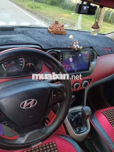 Hyundai Grand i10 Số sàn 5 chỗ Trắng