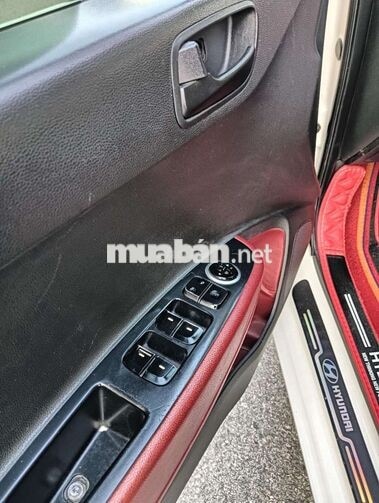 Hyundai Grand i10 Số sàn 5 chỗ Trắng