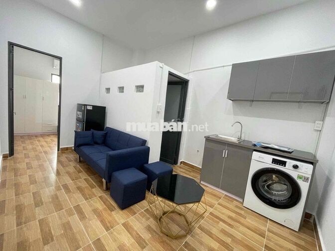Cho thuê phòng tầng trệt 40m2 có sân riêng, 2 phòng ngủ nội thất sẵn