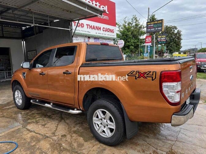 Ford Ranger XLT 2013 Số sàn Cam