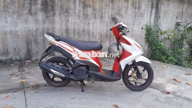 Yamaha Luvias 125 2013 Đỏ Trắng