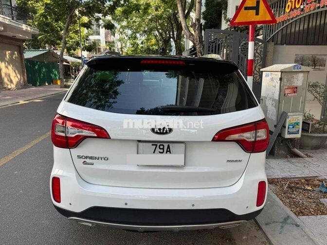 Kia Sorento 2018 2.4GATH Premium 7 chỗ Trắng