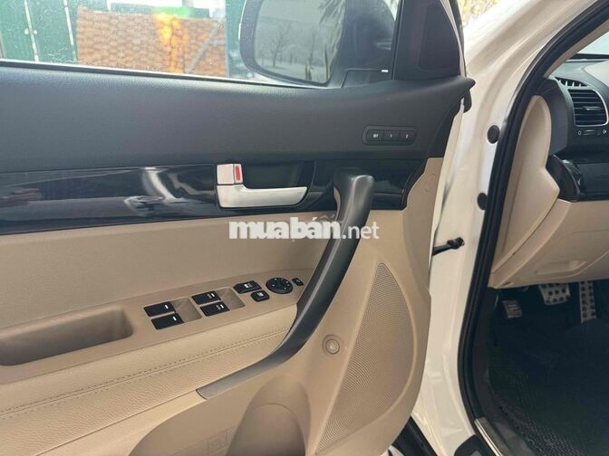 Kia Sorento 2018 2.4GATH Premium 7 chỗ Trắng