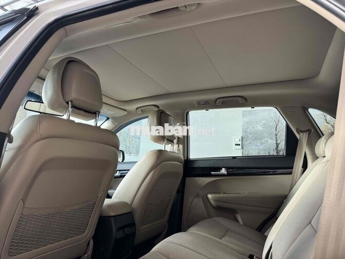 Kia Sorento 2018 2.4GATH Premium 7 chỗ Trắng