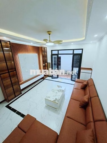 Chính chủ cho thuê nhà nguyên căn phố Huỳnh Tấn Phát - Long Biên