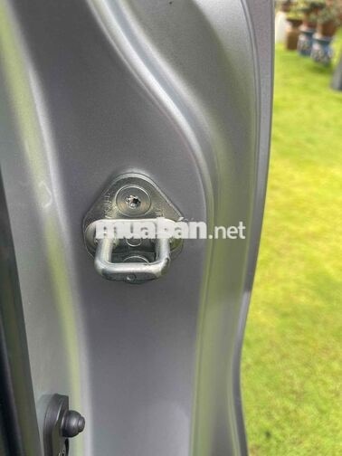 cần bán 1 xe innova 2018 xe chất zin