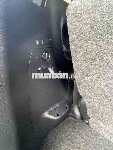 cần bán 1 xe innova 2018 xe chất zin