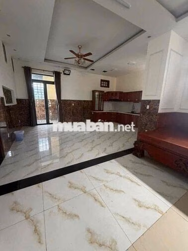 Cho thuê biệt thự, mặt tiền ngay nhà khách tỉnh Bình Phước