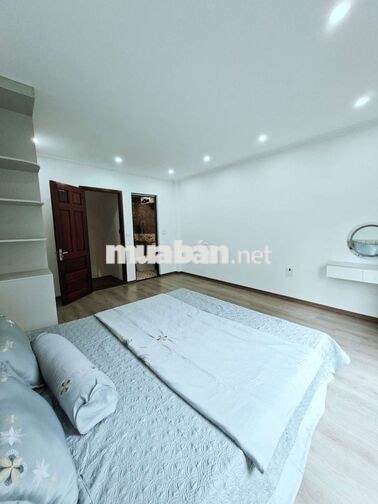 Chính chủ cho thuê nhà nguyên căn phố Huỳnh Tấn Phát - Long Biên