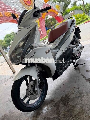 Honda Air Blade Trắng