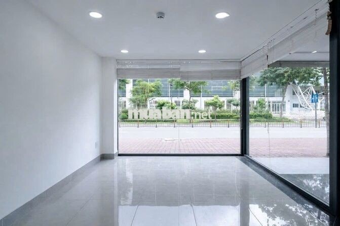 🏢 CHO THUÊ TÒA NHÀ MẶT TIỀN LÝ THƯỜNG KIỆT – QUẬN 10 | 130TR/THÁNG