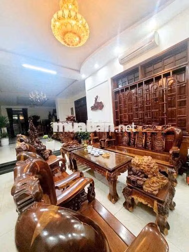 Cho thuê biệt thự, mặt tiền ngay nhà khách tỉnh Bình Phước