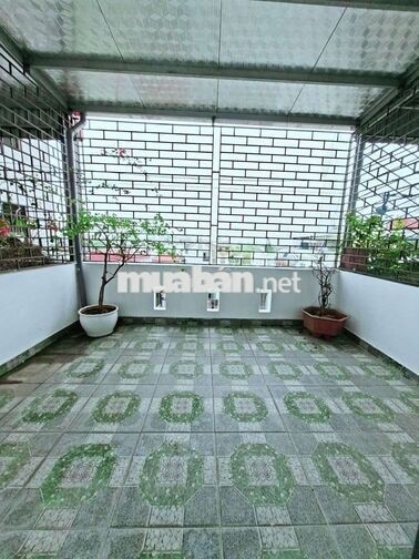 Chính chủ cho thuê nhà nguyên căn phố Huỳnh Tấn Phát - Long Biên
