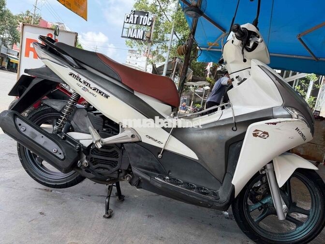 Honda Air Blade Trắng