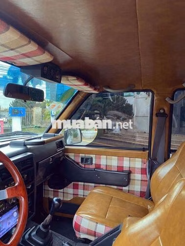 Nissan Patrol Trắng