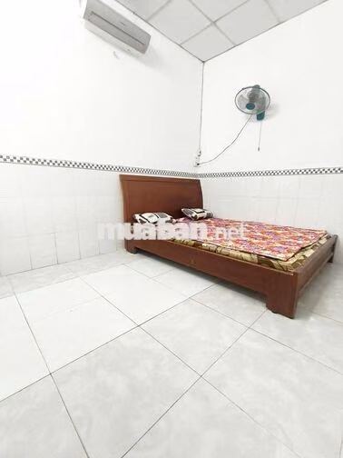 SIÊU PHẨM TO ĐÙNG 2P NGỦ GẦN CHỢ HÓC MÔN