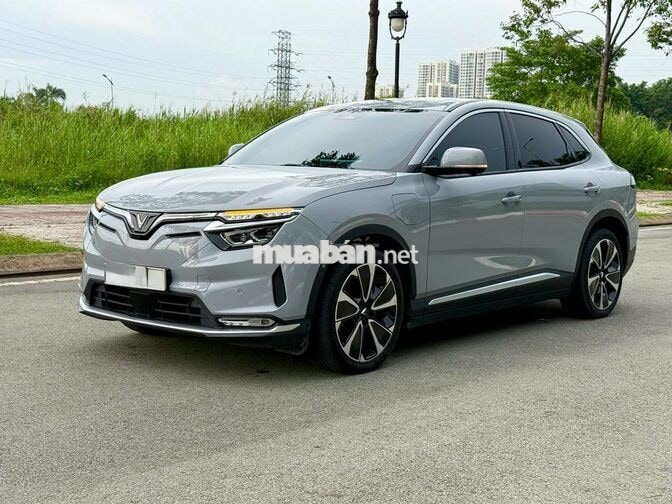 VINFAST VF8 PLUS 2025 TRẦN KÍNH CÓ HỖ TRỢ NH