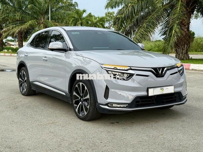VINFAST VF8 PLUS 2025 TRẦN KÍNH CÓ HỖ TRỢ NH