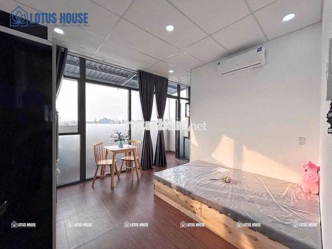 STUDIO SIÊU ĐẸP - FULL NỘI THẤT - BAN CÔNG