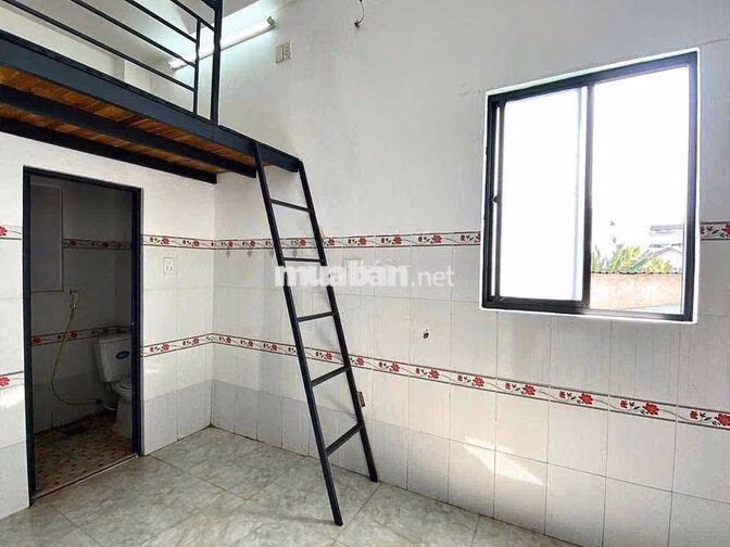 Cho Thuê Phòng Gác Cửa Sổ Trời Mới Tinh Gần Luỹ Bán Bích - ĐH Văn Hiến