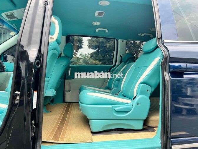 Kia Carnival Van 5 chỗ Dầu Số Sàn Hàng Độc