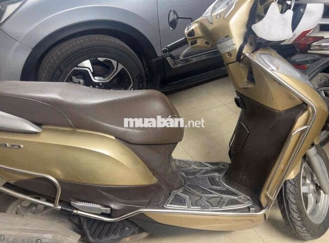 Honda Lead Vàng đồng Xe tay ga