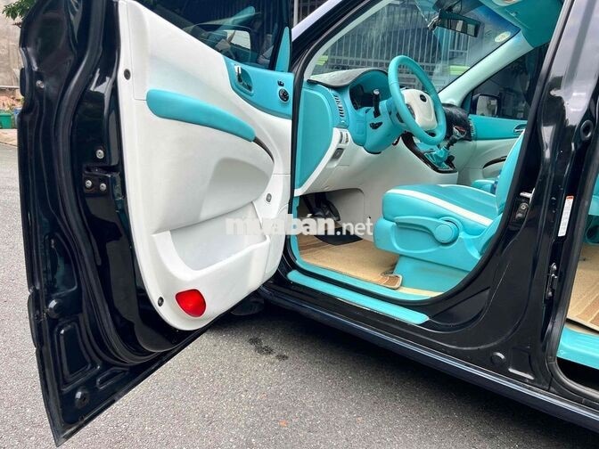 Kia Carnival Van 5 chỗ Dầu Số Sàn Hàng Độc