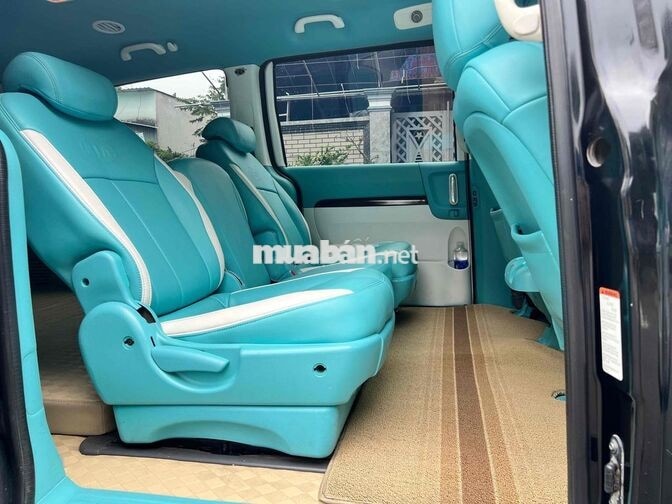 Kia Carnival Van 5 chỗ Dầu Số Sàn Hàng Độc