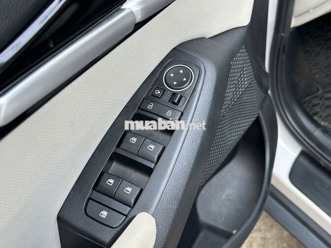 Kia Seltos 1.6 Premium 2022 Trắng 16.000 km