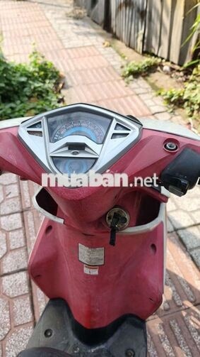 Yamaha Luvias Trắng, Đỏ Xe tay ga