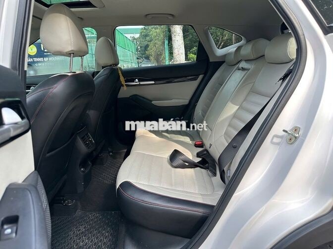 Kia Seltos 1.6 Premium 2022 Trắng 16.000 km