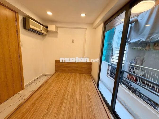 [Nhà NC ] Trần Hưng Đạo - Bùi Viện - 1 Trệt 2 Lầu Sân Thượng 2PN