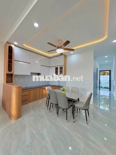 Nhà làm ăn thất bại bán lỗ căn nhà 1 lầu 1 lửng  giảm 200tr
