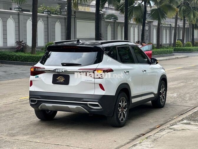 Kia Seltos 1.6 Premium 2022 Trắng 16.000 km