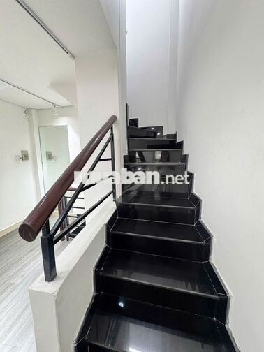 Nguyên căn nhà mặt Tiền Phố Ẫm Thực Hà Tôn Quyền (Siêu VIP)