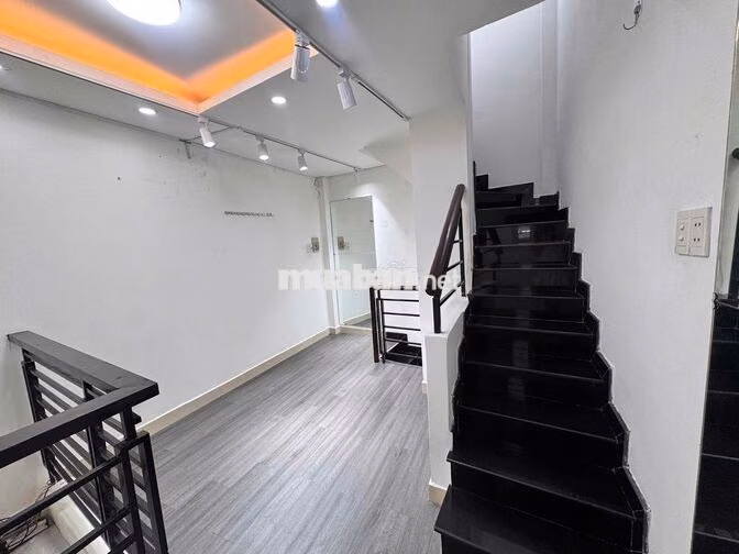 Nguyên căn nhà mặt Tiền Phố Ẫm Thực Hà Tôn Quyền (Siêu VIP)