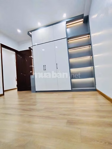C/c cao cấp Nguyễn Kim, Nhật Tảo cho thuê căn 3PN, Full NT giá 15tr/th