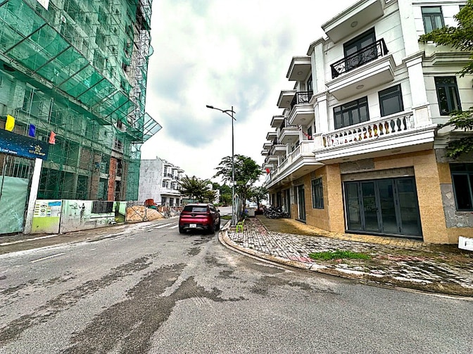 Công ty Đấu giá hợp danh Lam Sơn Sài Gòn thông báo đấu giá tài sản