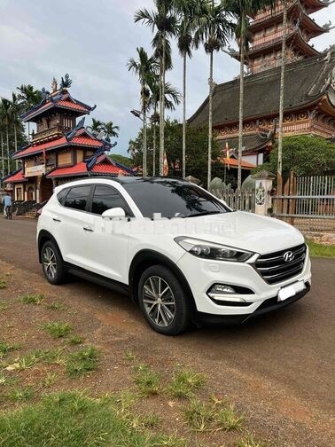 Hyundai Tucson 2.0 ATH 2016 Trắng