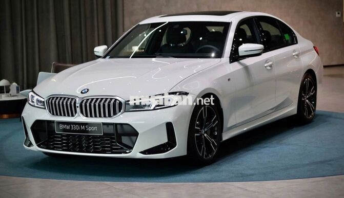 BMW 330i M Sport - Ưu đãi 300tr