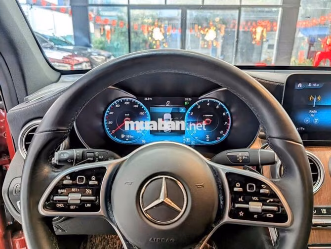 Mercedes GLC200 4Matic V1 2022 siêu lướt xả giá rẻ
