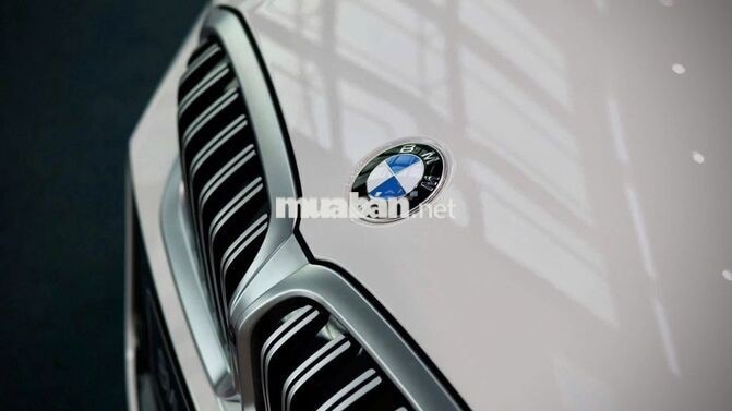 BMW 330i M Sport - Ưu đãi 300tr