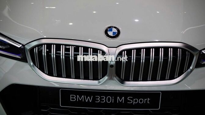 BMW 330i M Sport - Ưu đãi 300tr