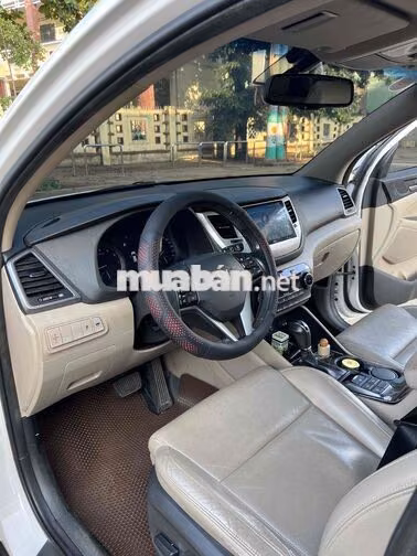 Hyundai Tucson 2.0 ATH 2016 Trắng